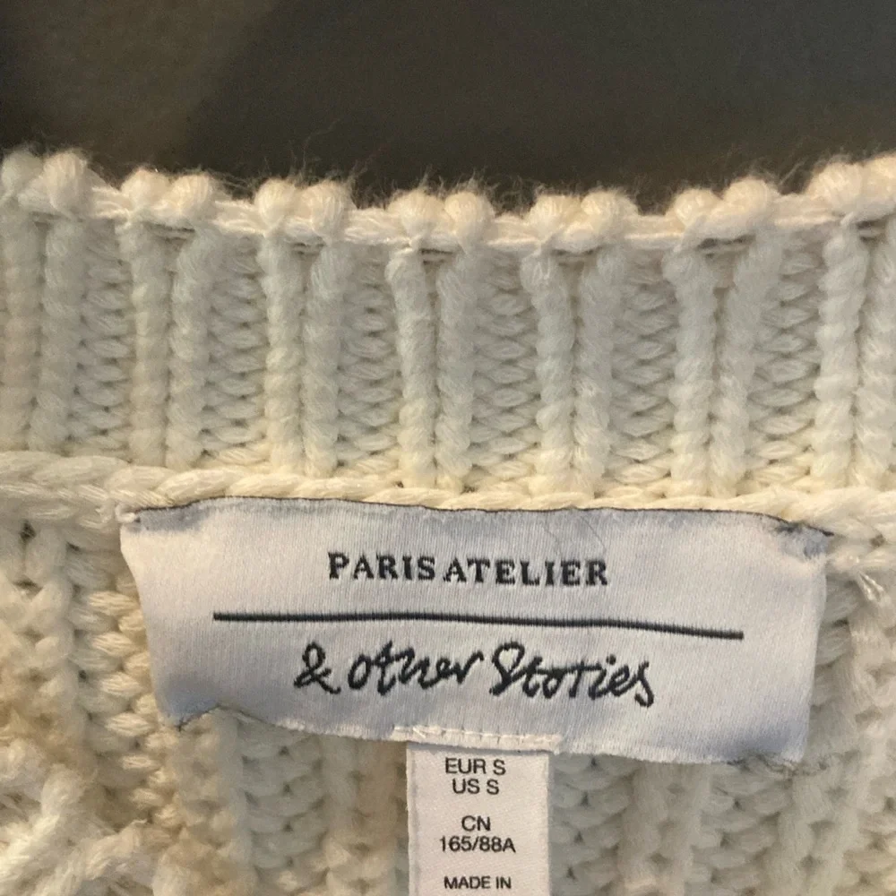 Paris Atelier & Other Stories size small thick & cozy cream sweater EUC